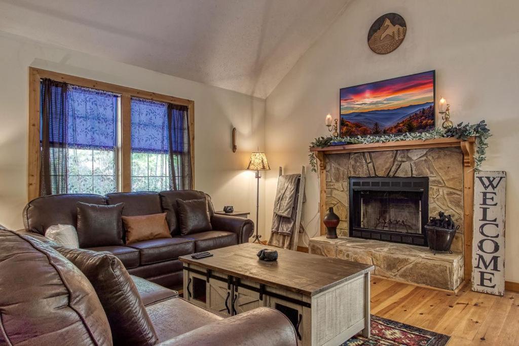 Laurel Cottage, 1089 Free Tickets Each Paid Day, Dollywood And More เซอเวียร์วีล ภายนอก รูปภาพ